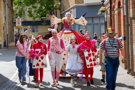 Characters on the move Alice 2025